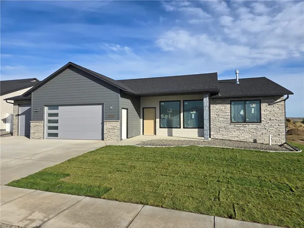 2170 Greenbriar Rd, Billings, MT 59105