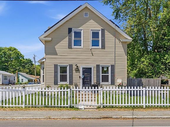 4th image of 625 Oakland Beach Ave