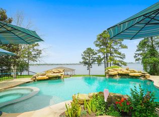 15018 Walden Rd, Montgomery, TX 77356