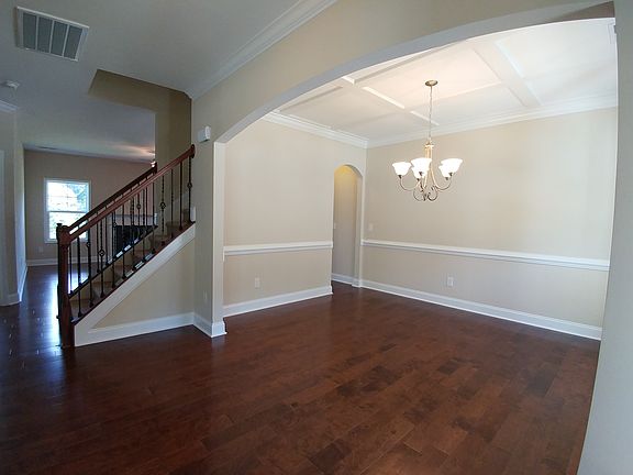 Entryway/Dining Room