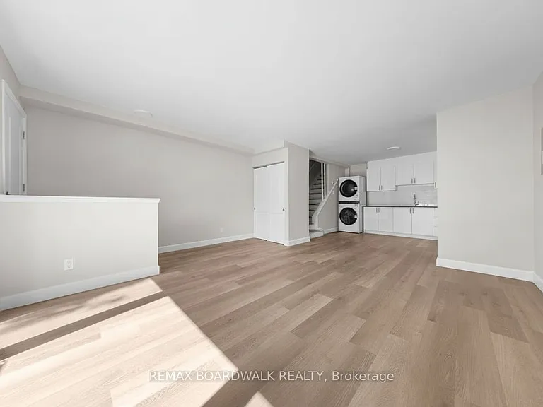 999 Meadowlands Dr — Photo 4
