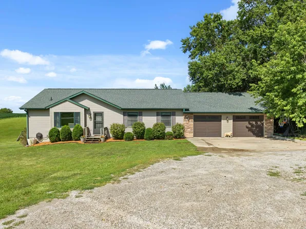 985 Highway 14, Knoxville, IA 50138