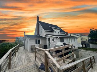 18 Oak Beach Rd, Oak Beach, NY 11702