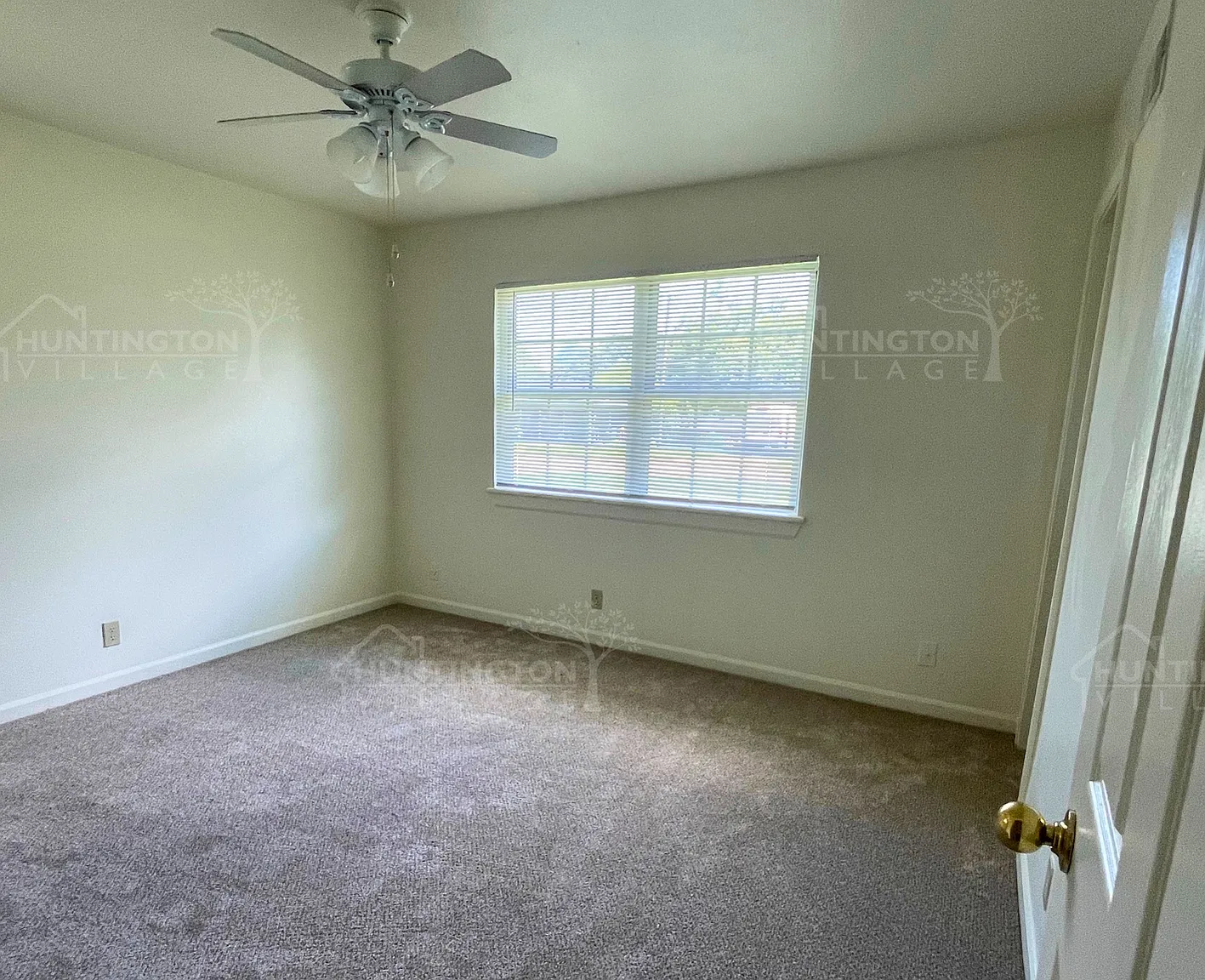 3 bed, 1.5 bath, 1080 sqft, $1,275 — Photo 3