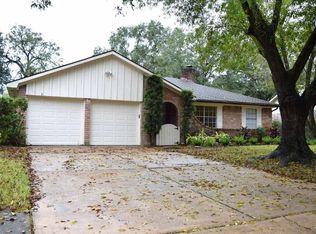 7430 Tall Pines Dr, Houston, TX 77088