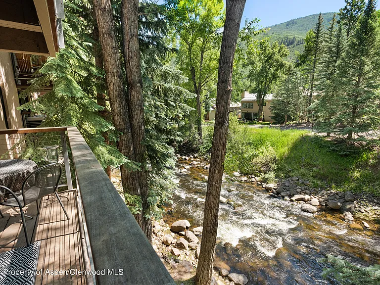 1034 E Cooper Ave #10 — Photo 2