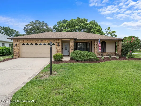 7271 Big Bend Dr, Spring Hill, FL 34606