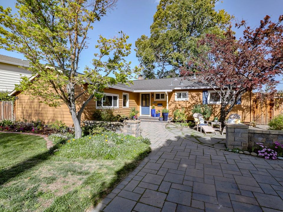 1st image of 760 Shearton Dr