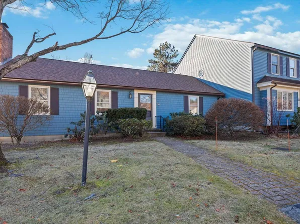 50 Colonial Square, Peterborough, NH 03458