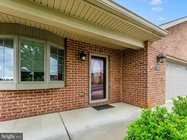 13342 Marquise Dr, Hagerstown, MD 21742