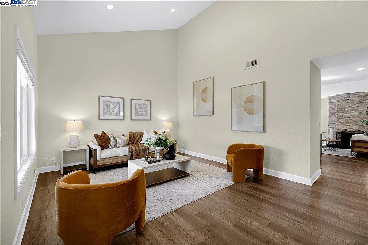 8455 Peachtree Ave photo 1