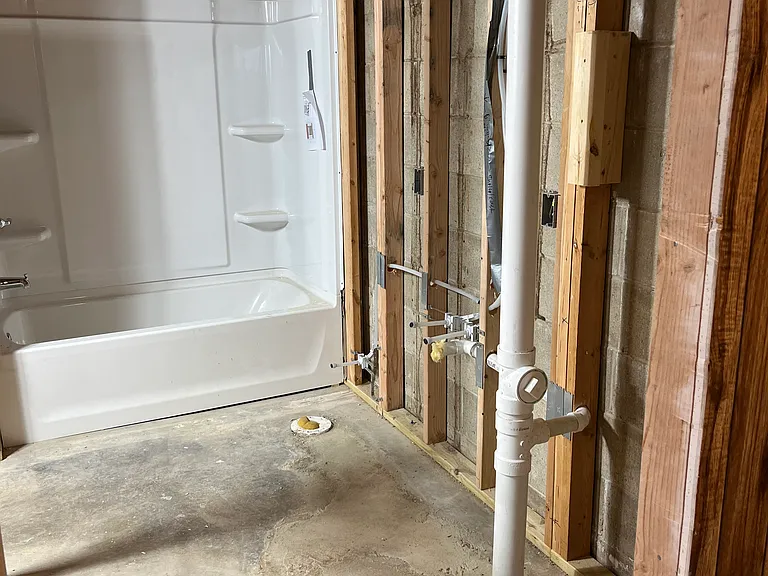 120 Railroad St — Photo 29
