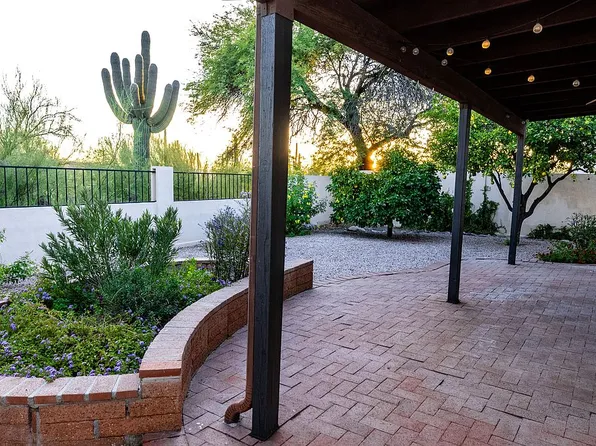 512 E Wine Plum Dr, Tucson, AZ 85704