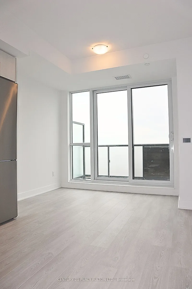 Building Photo - 2545 Simcoe St N #Penthouse 21