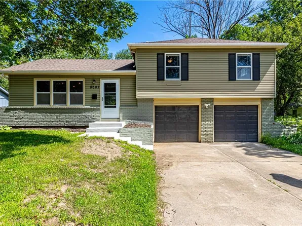 8602 E 84th Ter, Raytown, MO 64138