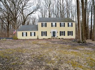 38 Cedarwood Ln, Chadds Ford, PA 19317
