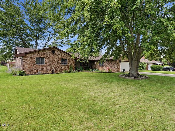2nd image of 416 Rilla Rd