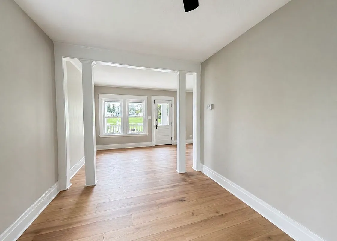 2 bed, 900 sqft, $1,295 — Photo 3