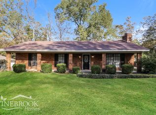 210 Casa Grande Dr, Clinton, MS 39056