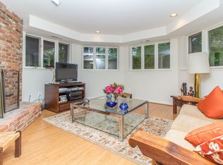 8901 Charred Oak Dr, Bethesda, MD 20817