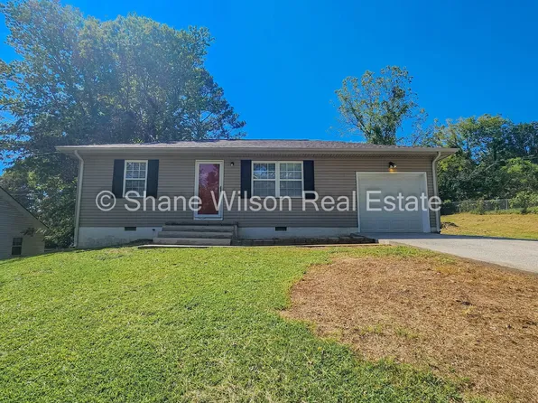 1005 Mountain View Dr, Rossville, GA 30741