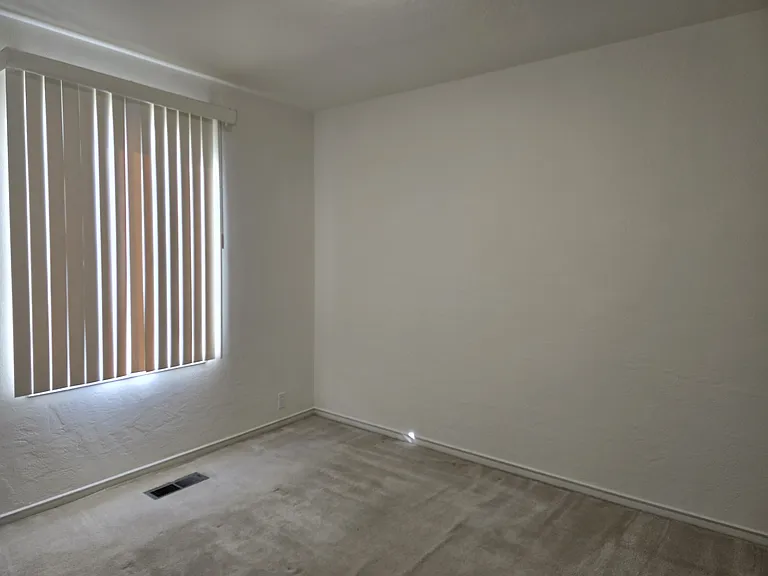 1636 Virginia St — Photo 20