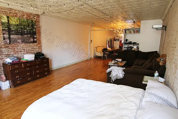 Rented by Nolita Group | media 30