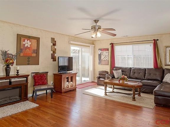 2nd image of 1888 San Buenaventura Way