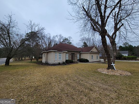 4th image of 109 Cedar Creek Dr