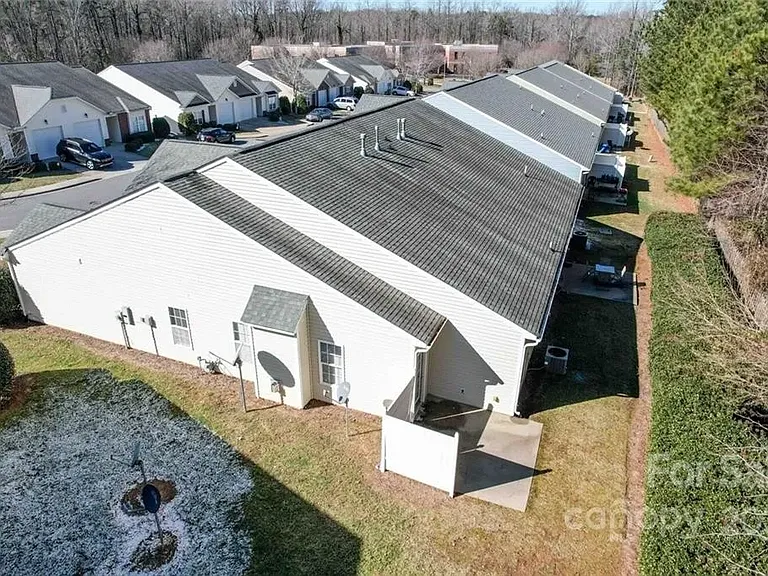 5814 Bradford Lake Ln — Photo 19