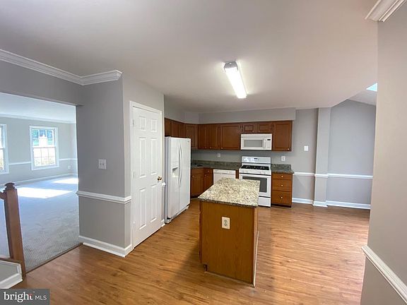 4th image of 12841 Misty Ln