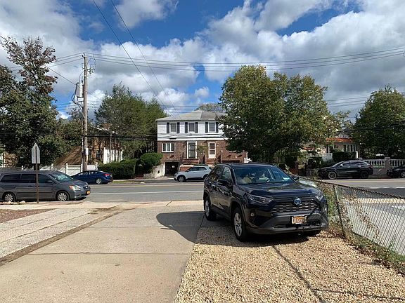 4th image of 4510 Little Neck Pkwy Floor 2