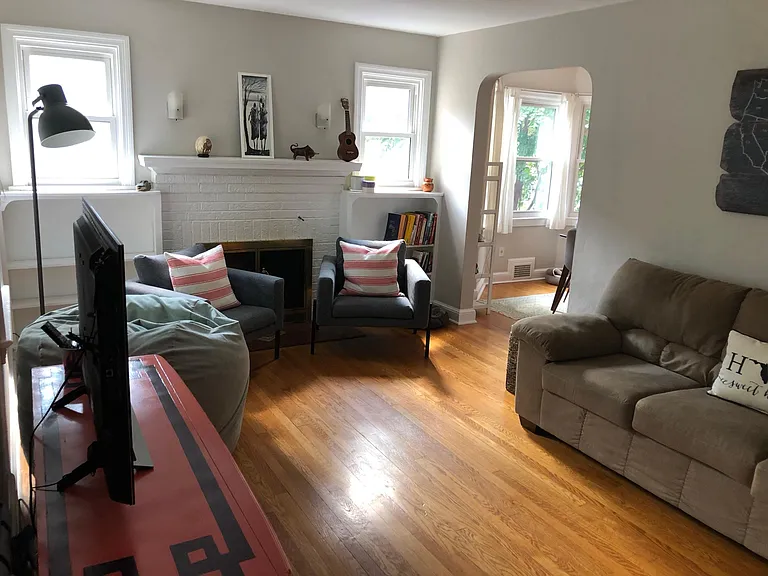 500 S Taylor St — Photo 3