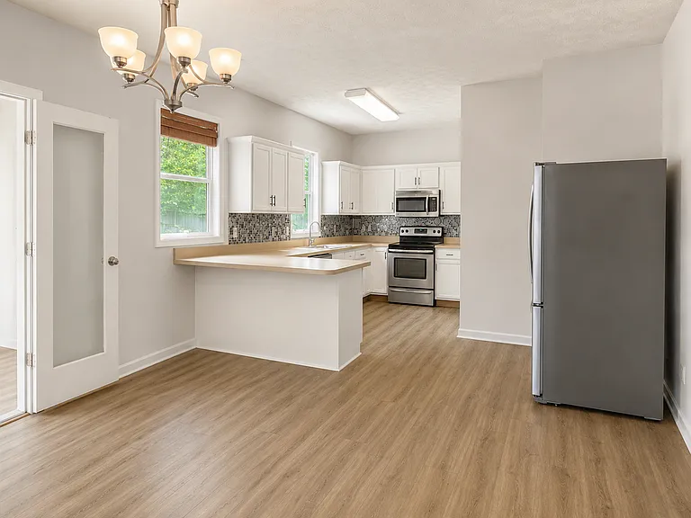 422 W Winterberry Trl — Photo 2