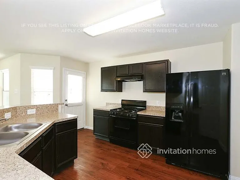18747 Dennington Dr — Photo 8