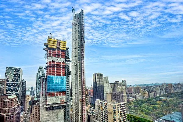 Rented by Douglas Elliman | media 17