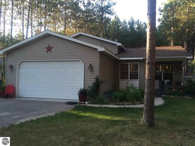19980 W Pine Woods Dr, Lake Ann, MI, 49650