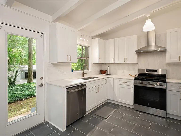 2700 Brook Park Way — Photo 26