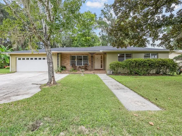 901 NW 37th Dr, Gainesville, FL 32605
