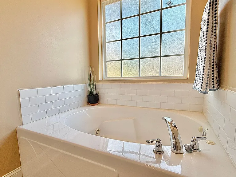 470 Briarcrest Dr NE — Photo 25