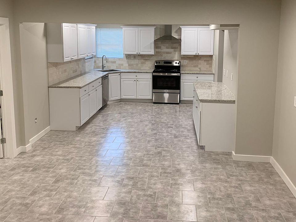 1st image of 433 San Angelo Blvd