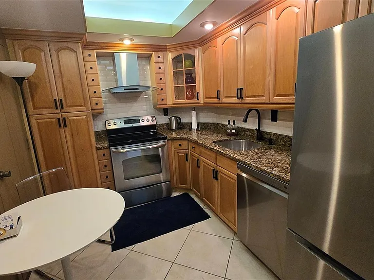 300 Bayview Dr #1911 — Photo 4