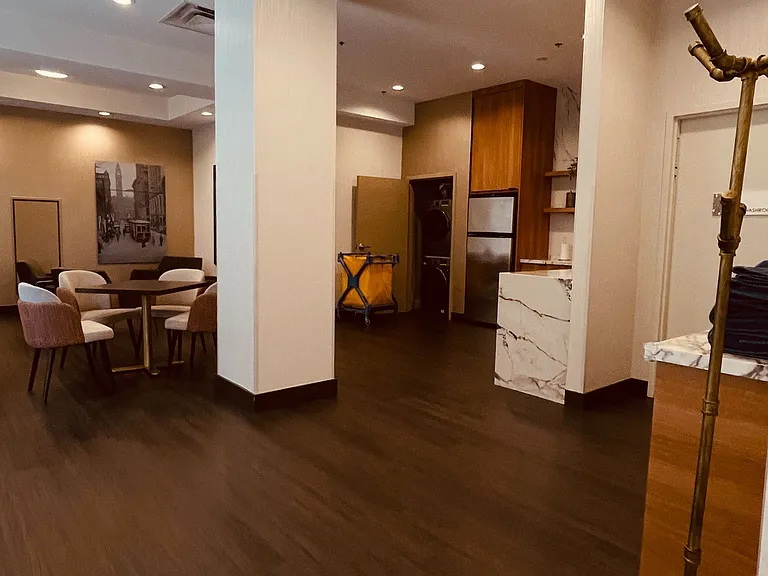 736 Spadina Ave #803 — Photo 11