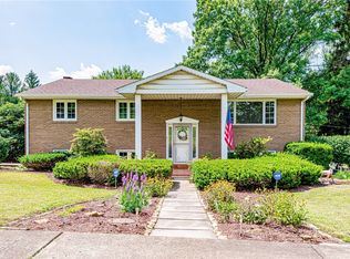 2134 Ridgeview Rd, Mount Pleasant, PA 15666