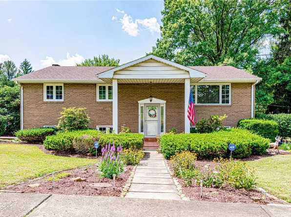 2134 Ridgeview Rd, Mount Pleasant, PA 15666