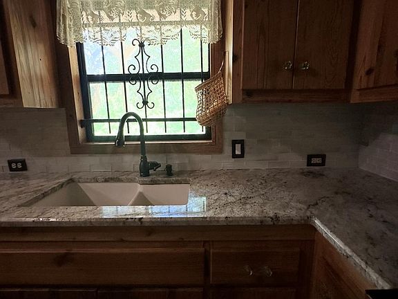 5th image of 1226 County Road 316