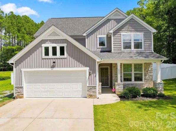 2902 Oakdale Rd, Charlotte, NC 28216