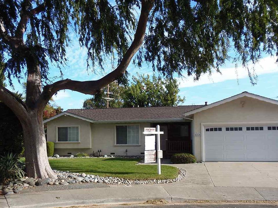 1st image of 8265 Wexford Ct