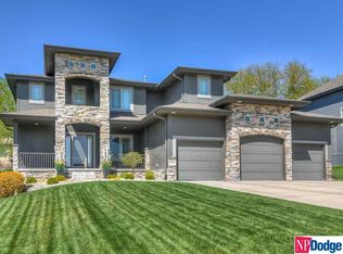 19518 Shadow Ridge Dr, Omaha, NE 68130