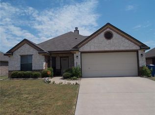 1204 Woodside Ln, Seagoville, TX